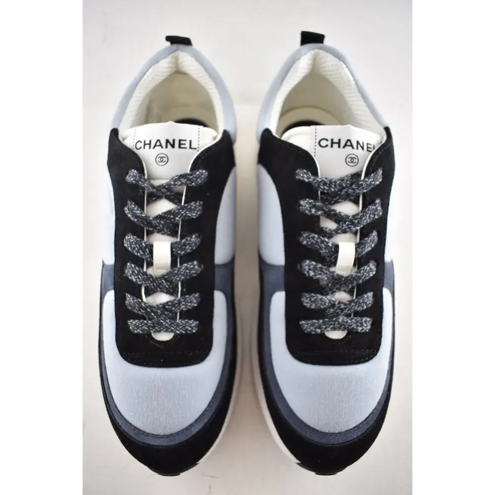 Chanel 22B Black Blue White CC Logo Suede Lace Up Flat Runner Trainer Sneaker 40